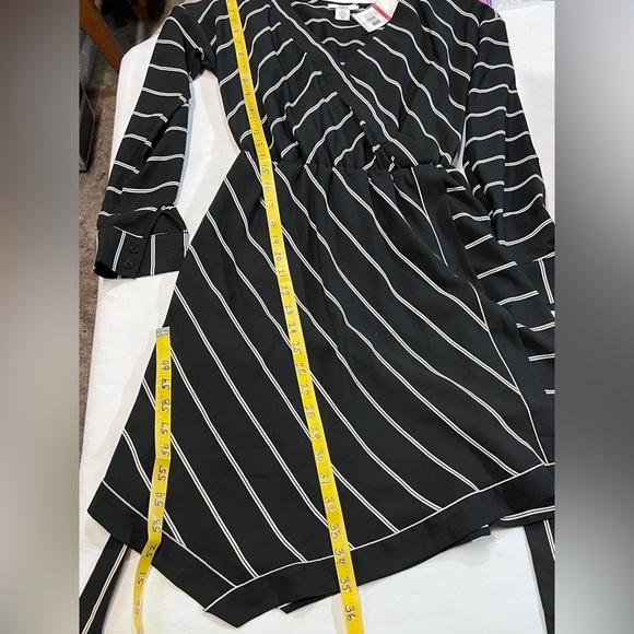 Black and white stripe BAR III wrap dress size XS. - Picture 14 of 14